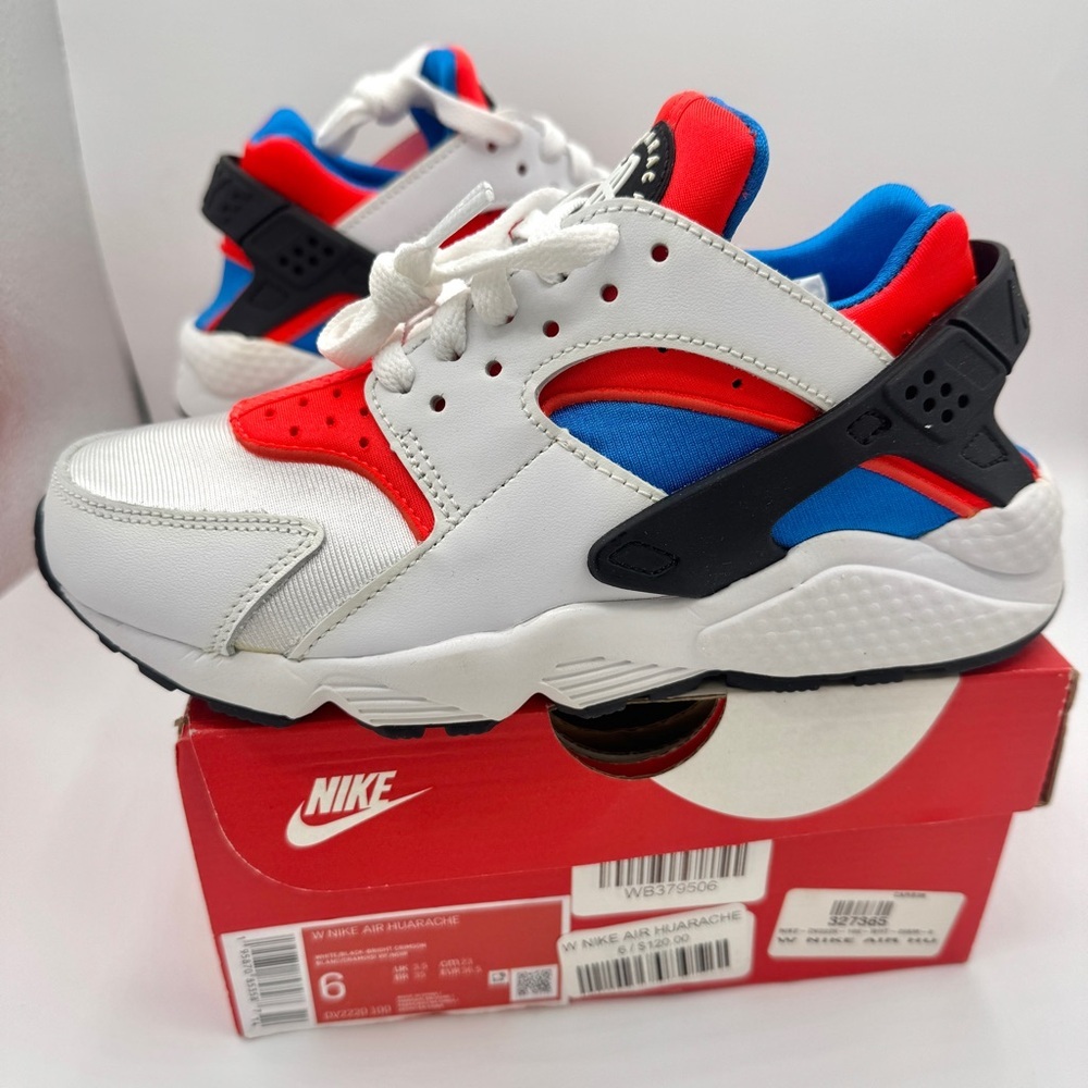 NWT Nike Hurache Women’s Sneakers in White Bright Crimson / Photo Blue / Black - Picture 8 of 14